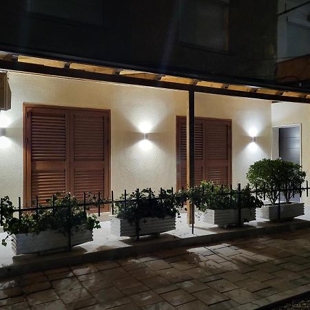 Pietro Guesthouse 2 Tirana Exterior foto
